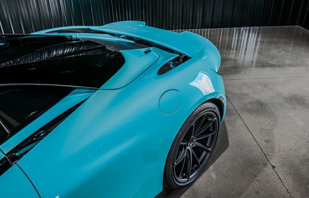 2025 McLaren 750S Spider - Image 12 of 31