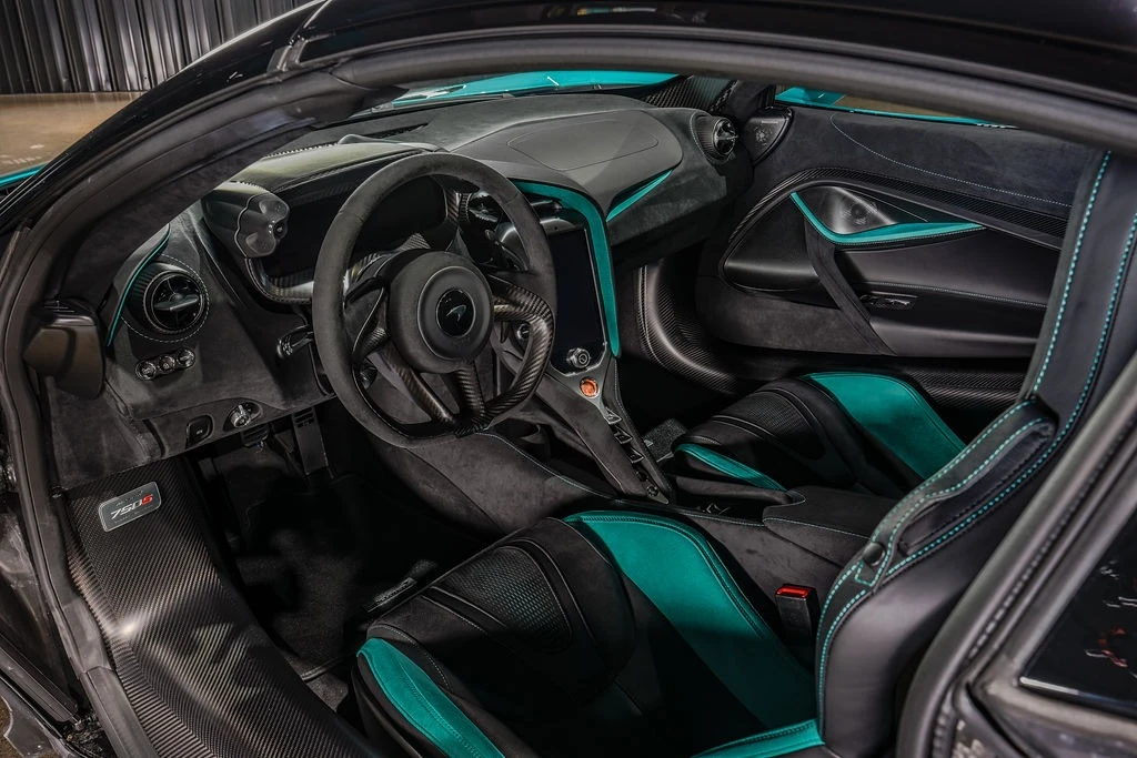 2025 McLaren 750S Spider - Image 4 of 31