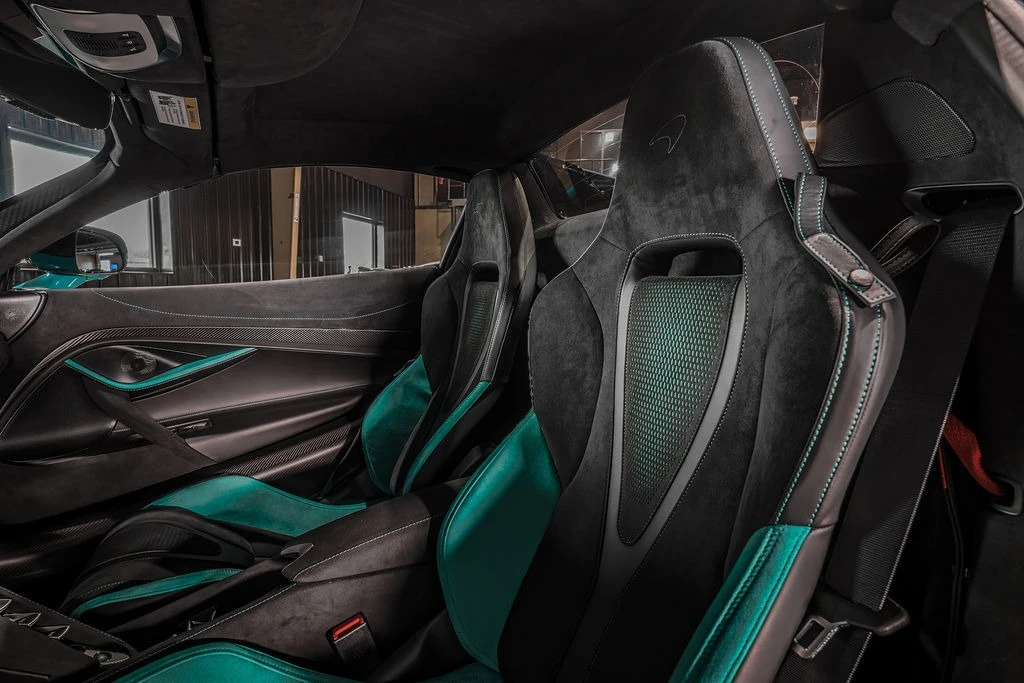 2025 McLaren 750S Spider - Image 5 of 31