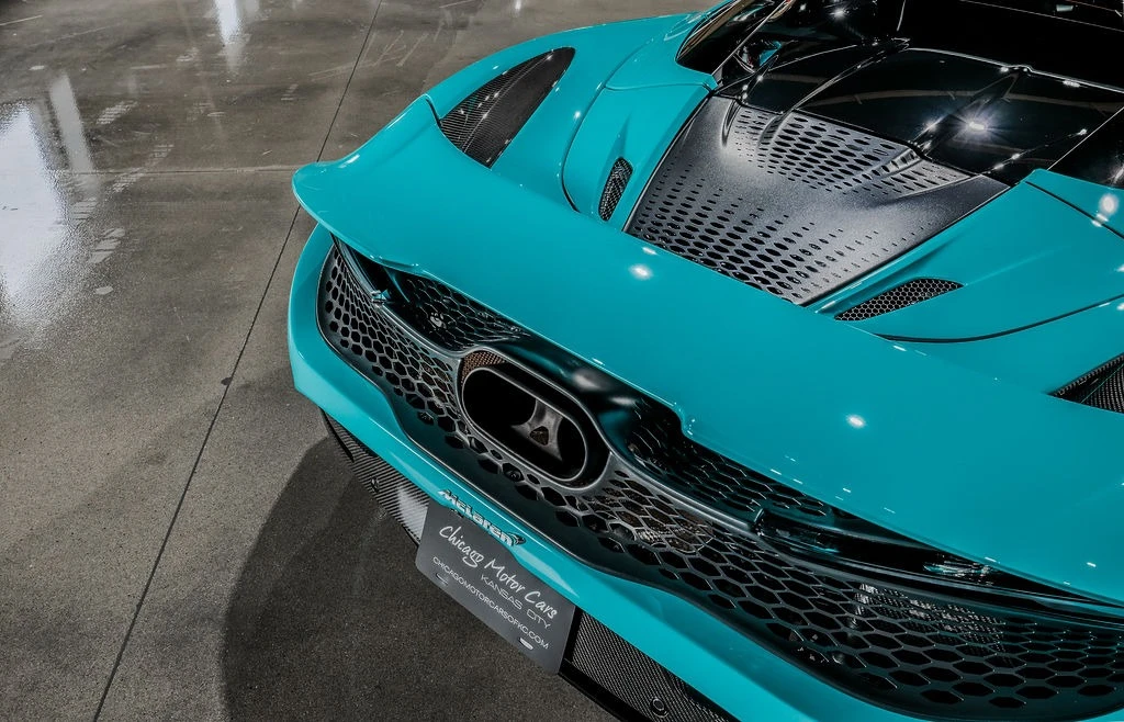 2025 McLaren 750S Spider - Image 15 of 31