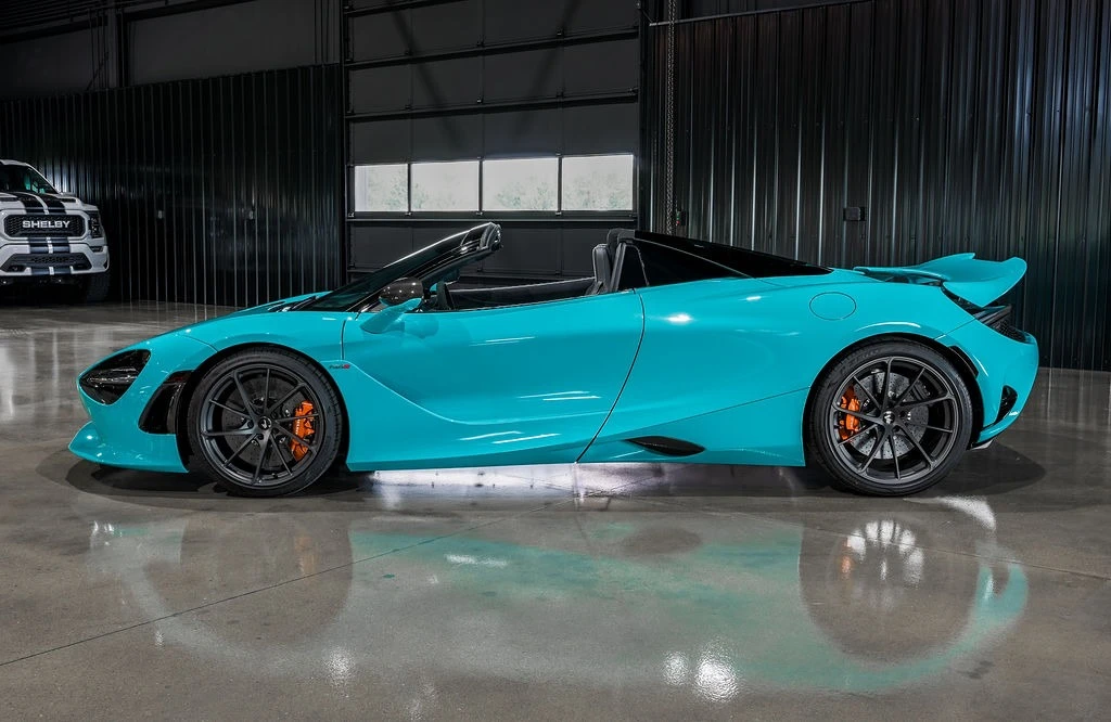2025 McLaren 750S Spider - Image 26 of 31