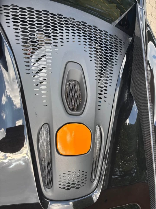 2025 McLaren Artura - Image 10 of 15