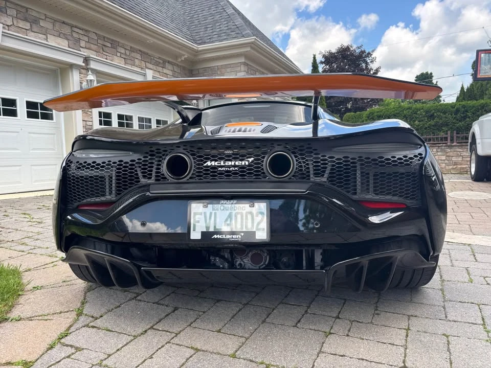 2025 McLaren Artura - Image 5 of 15