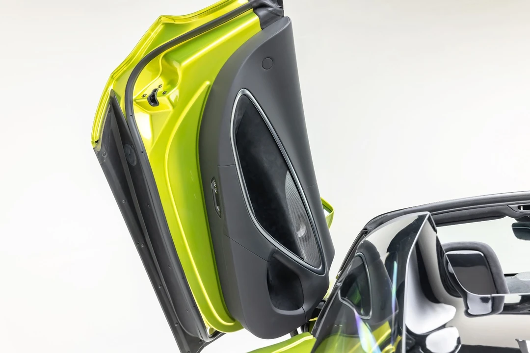 2025 McLaren Artura - Image 31 of 31