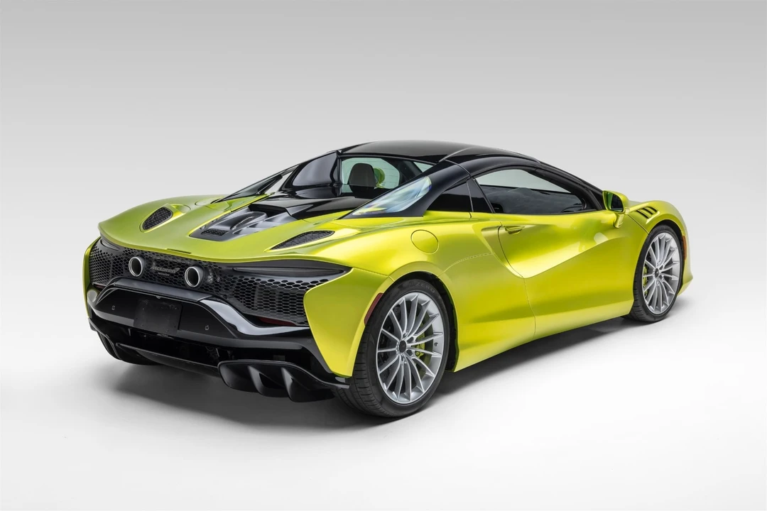 2025 McLaren Artura - Image 5 of 31