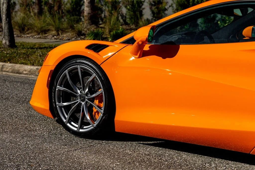 2025 McLaren Artura - Image 31 of 31