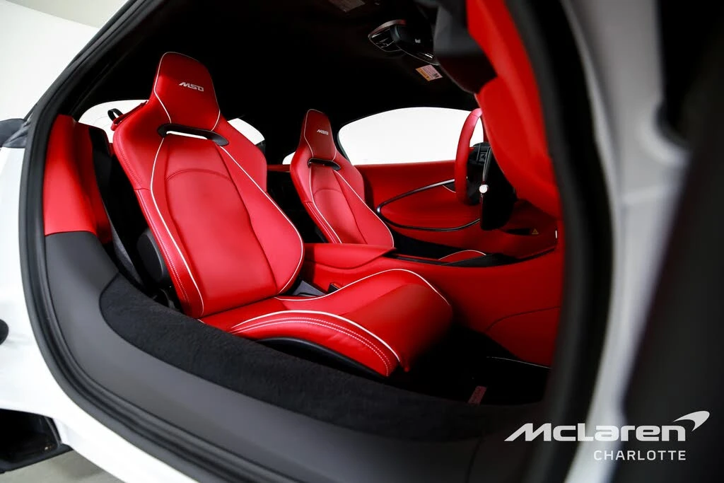 2025 McLaren Artura - Image 18 of 31