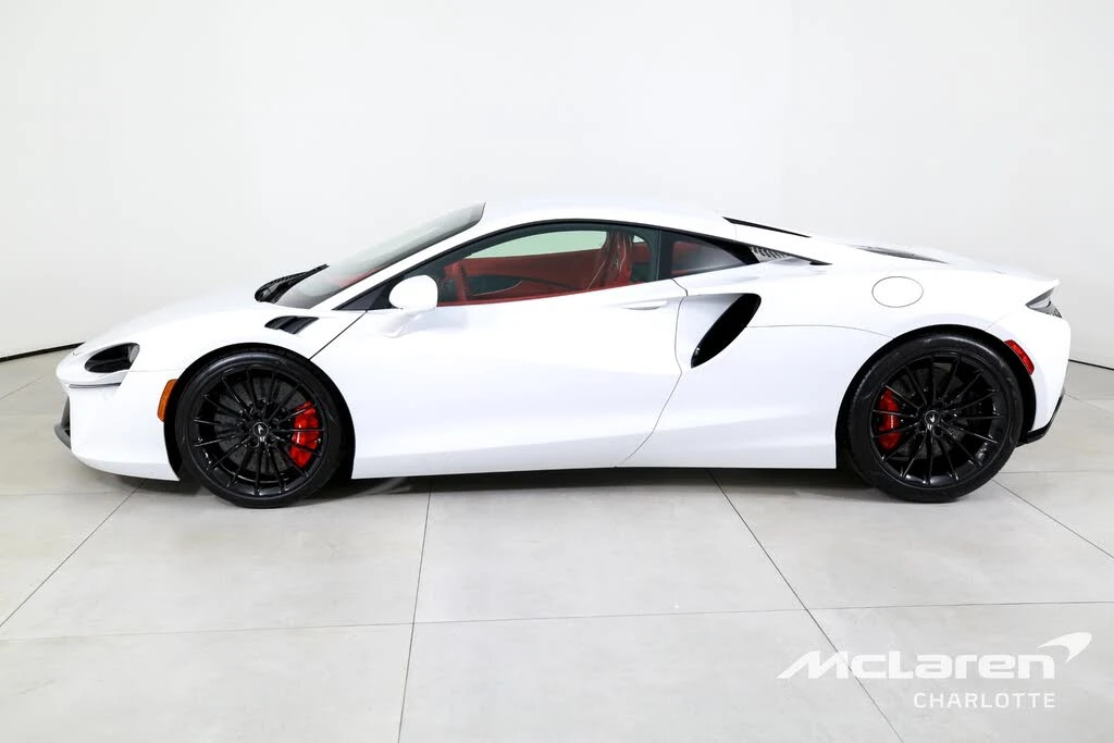 2025 McLaren Artura - Image 6 of 31
