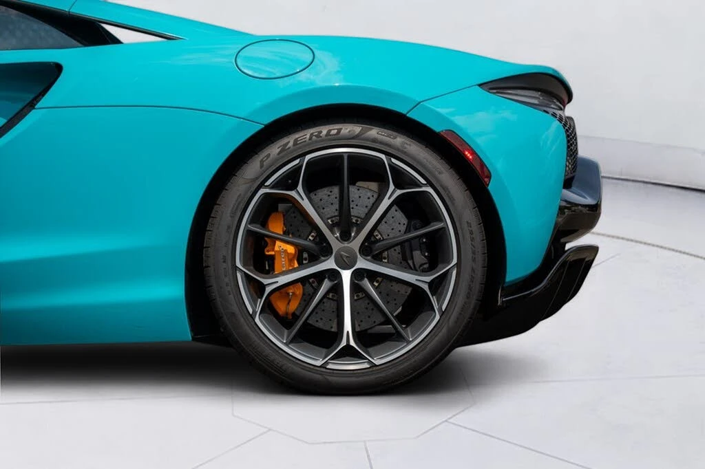 2025 McLaren Artura - Image 31 of 31