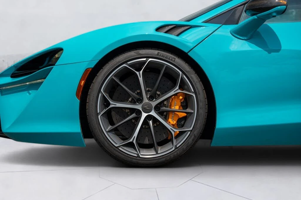 2025 McLaren Artura - Image 30 of 31