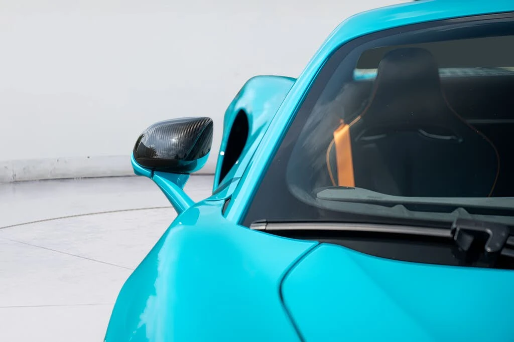 2025 McLaren Artura - Image 18 of 31
