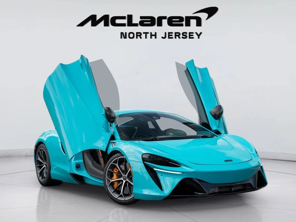 2025 McLaren Artura - Image 6 of 31