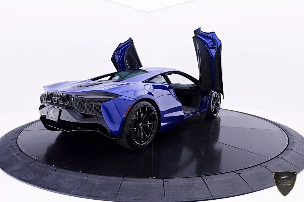2025 McLaren Artura - Image 26 of 31