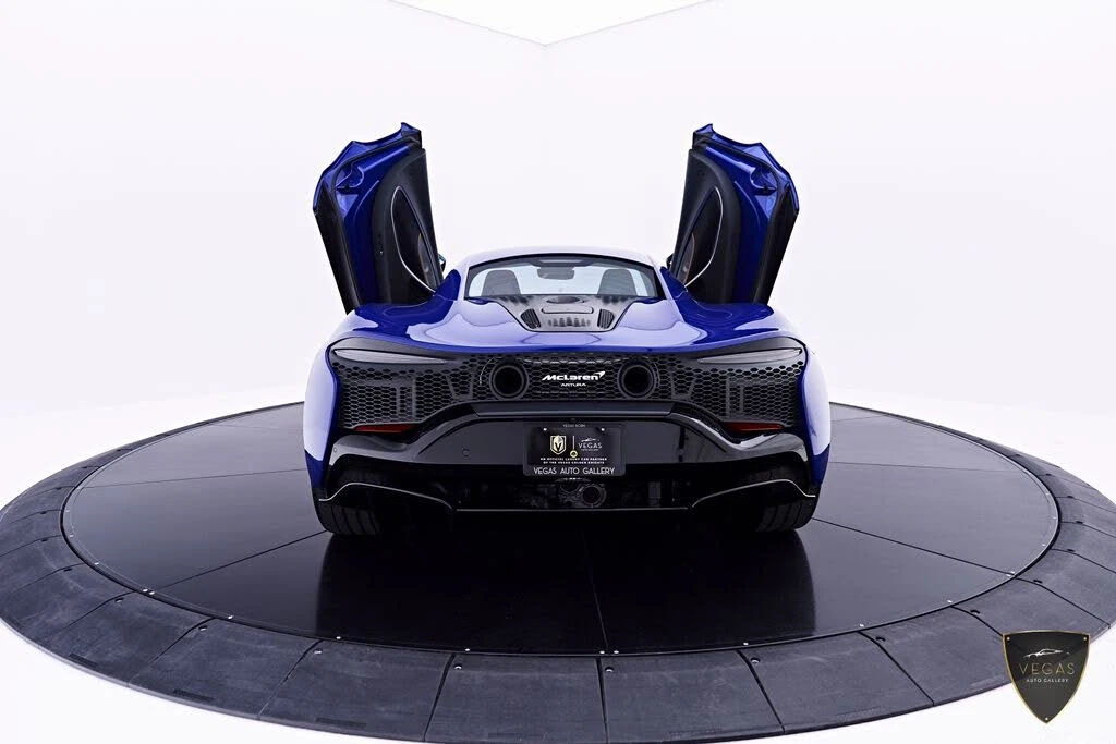 2025 McLaren Artura - Image 25 of 31