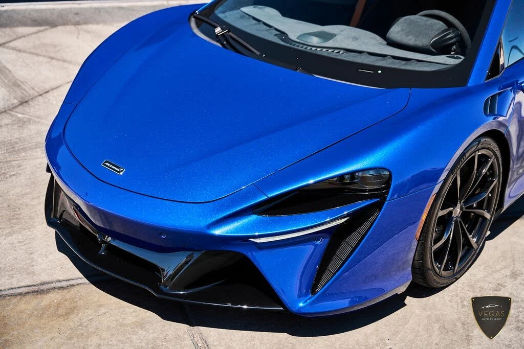 2025 McLaren Artura - Image 6 of 31