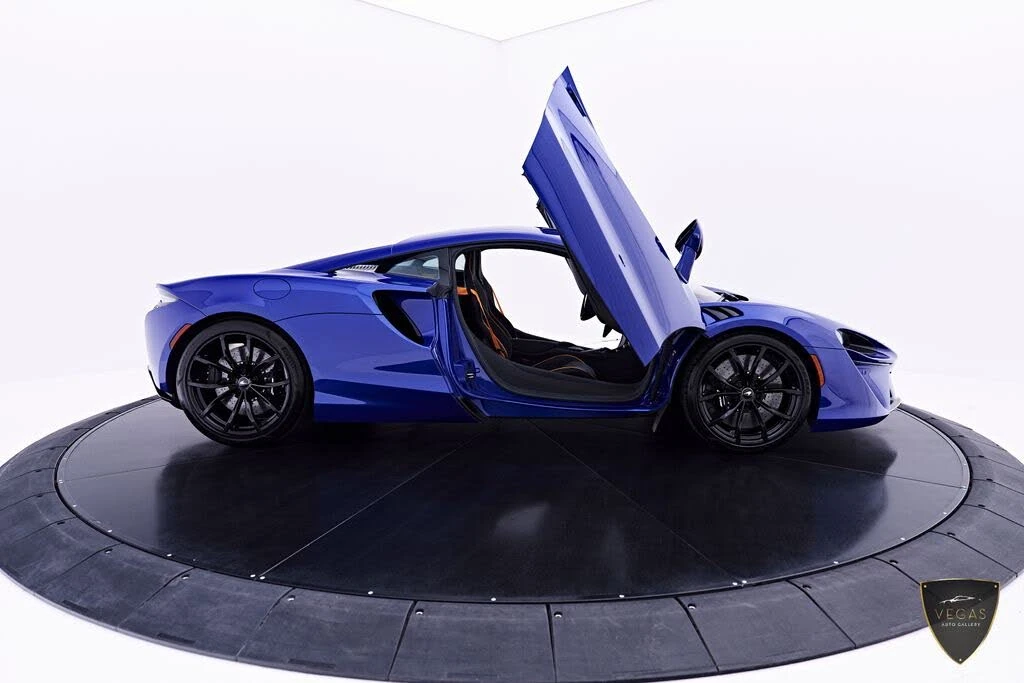 2025 McLaren Artura - Image 27 of 31