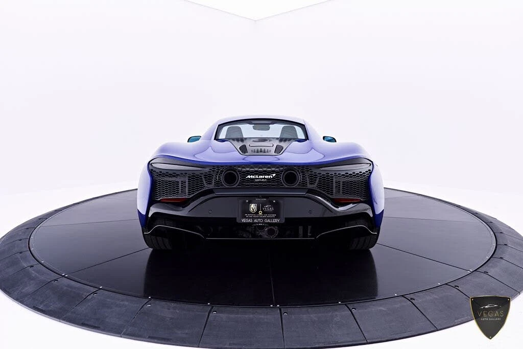 2025 McLaren Artura - Image 16 of 31