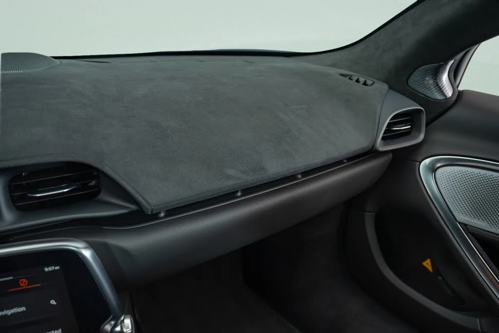 2025 McLaren Artura - Image 10 of 21
