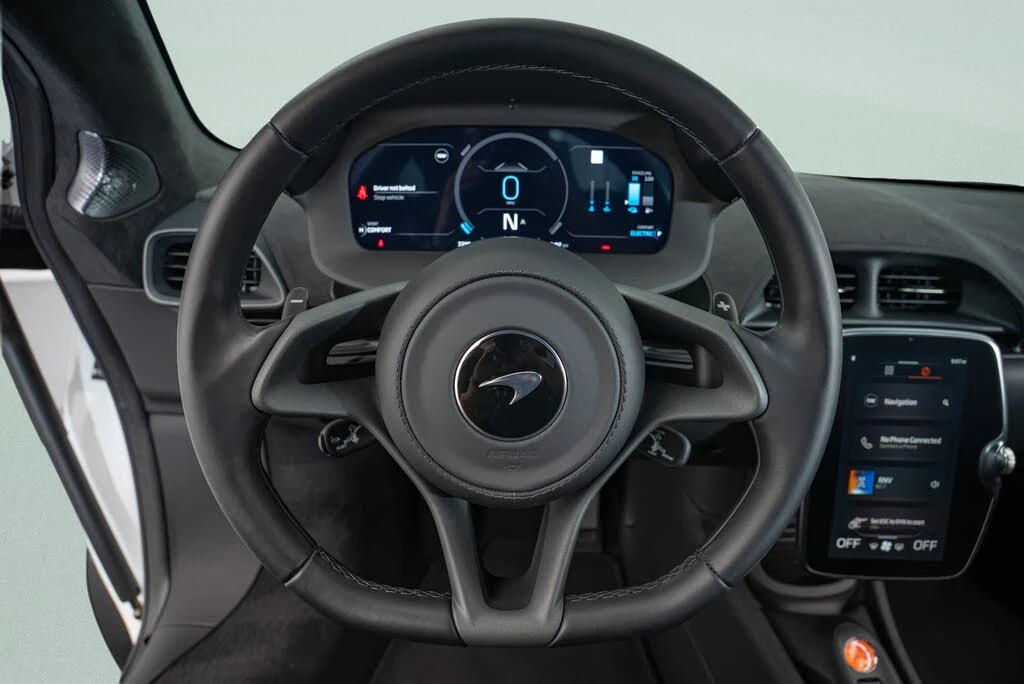 2025 McLaren Artura - Image 7 of 21