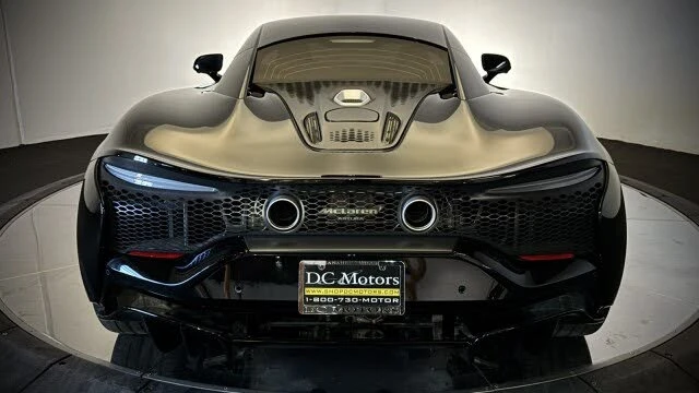 2025 McLaren Artura - Image 23 of 28