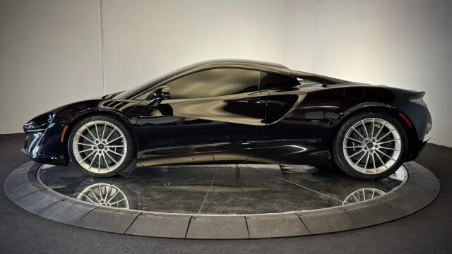 2025 McLaren Artura - Image 20 of 28