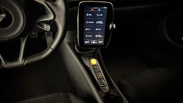 2025 McLaren Artura - Image 5 of 28