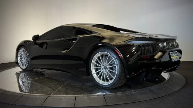 2025 McLaren Artura - Image 3 of 28
