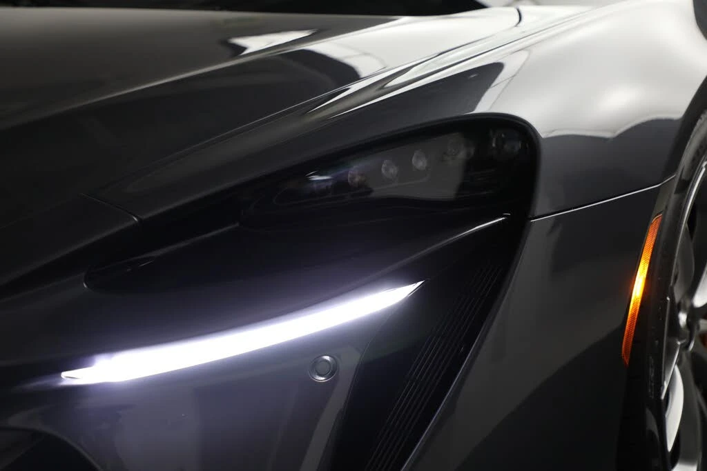 2025 McLaren Artura - Image 30 of 31
