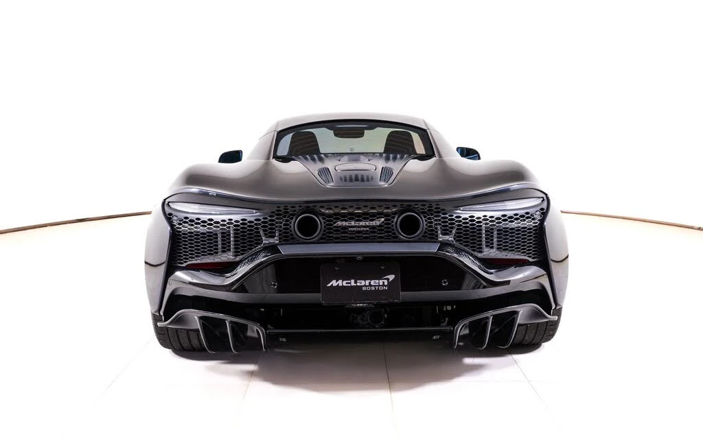 2025 McLaren Artura - Image 4 of 24