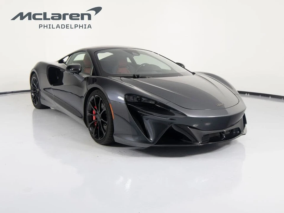 2025 McLaren Artura - Image 3 of 31
