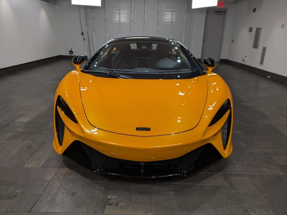 2025 McLaren Artura - Image 2 of 25