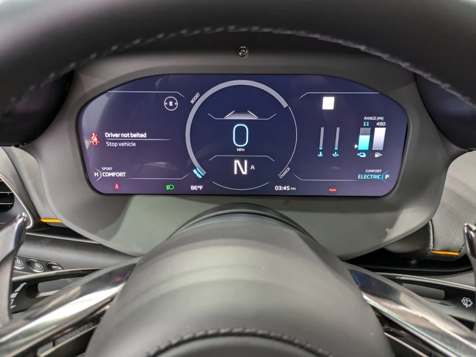 2025 McLaren Artura - Image 12 of 25