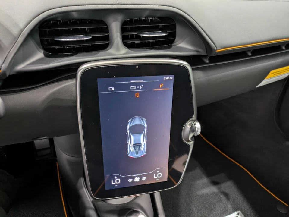 2025 McLaren Artura - Image 14 of 25