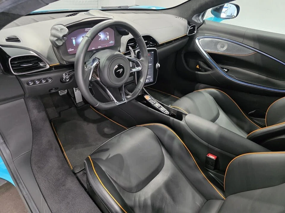 2025 McLaren Artura - Image 7 of 21