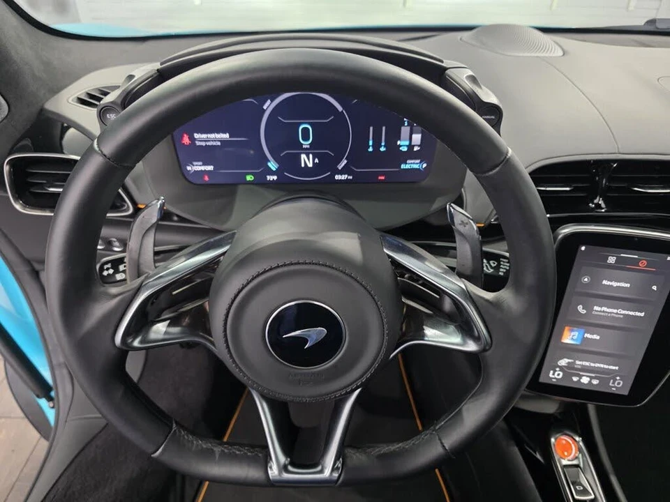2025 McLaren Artura - Image 10 of 21