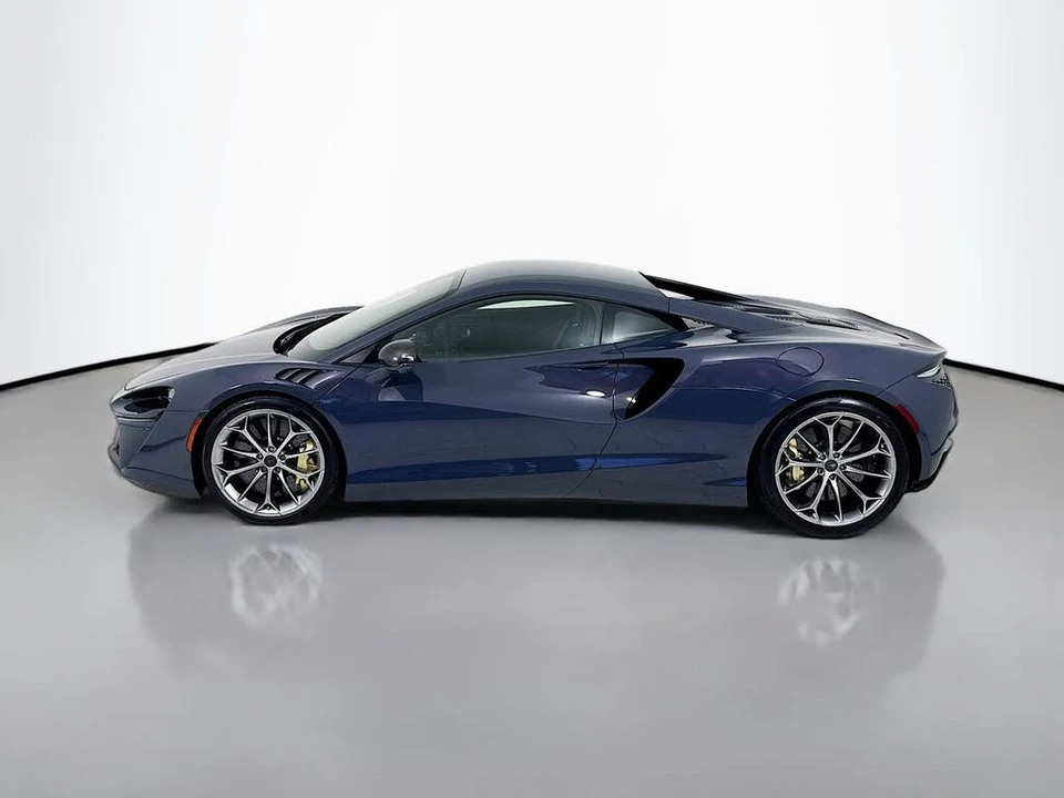 2025 McLaren Artura - Image 4 of 24