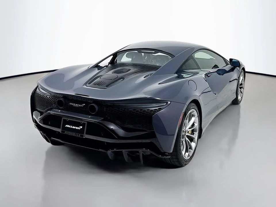 2025 McLaren Artura - Image 7 of 24