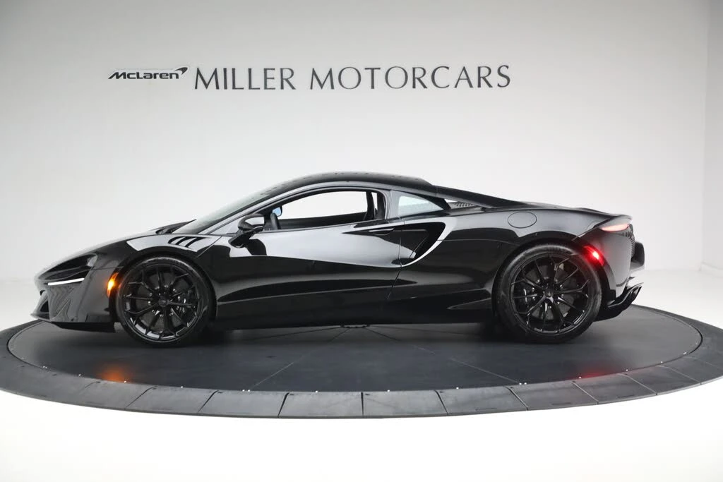2025 McLaren Artura - Image 3 of 31