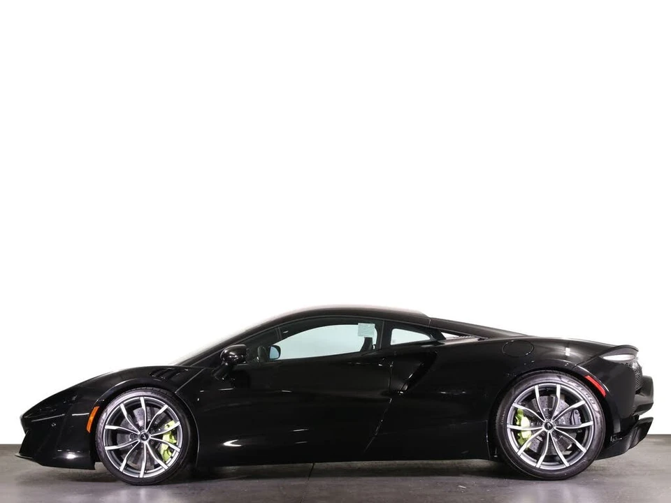 2025 McLaren Artura - Image 4 of 31