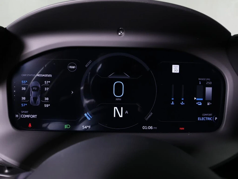 2025 McLaren Artura - Image 14 of 31