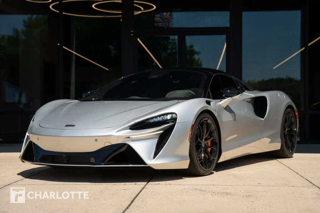2025 McLaren Artura - Image 6 of 31