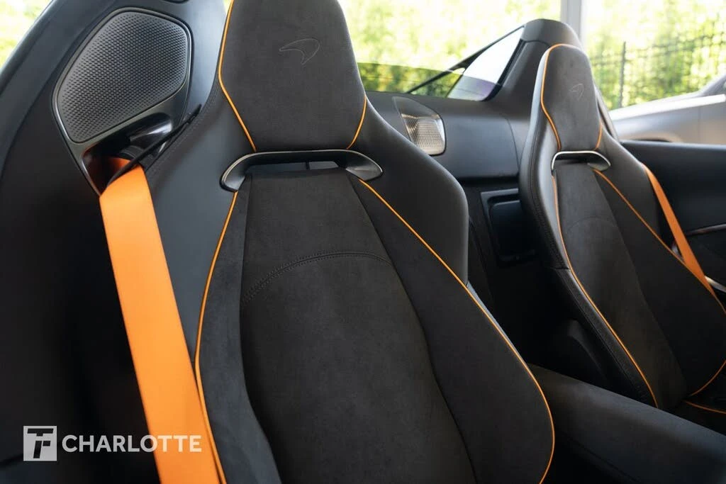 2025 McLaren Artura - Image 27 of 31