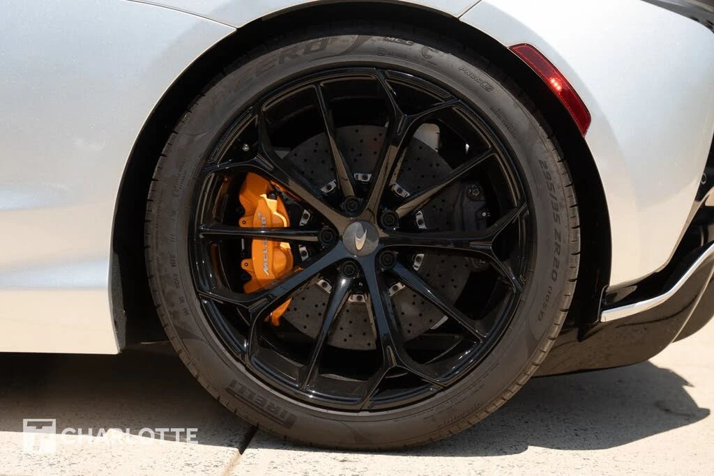 2025 McLaren Artura - Image 9 of 31