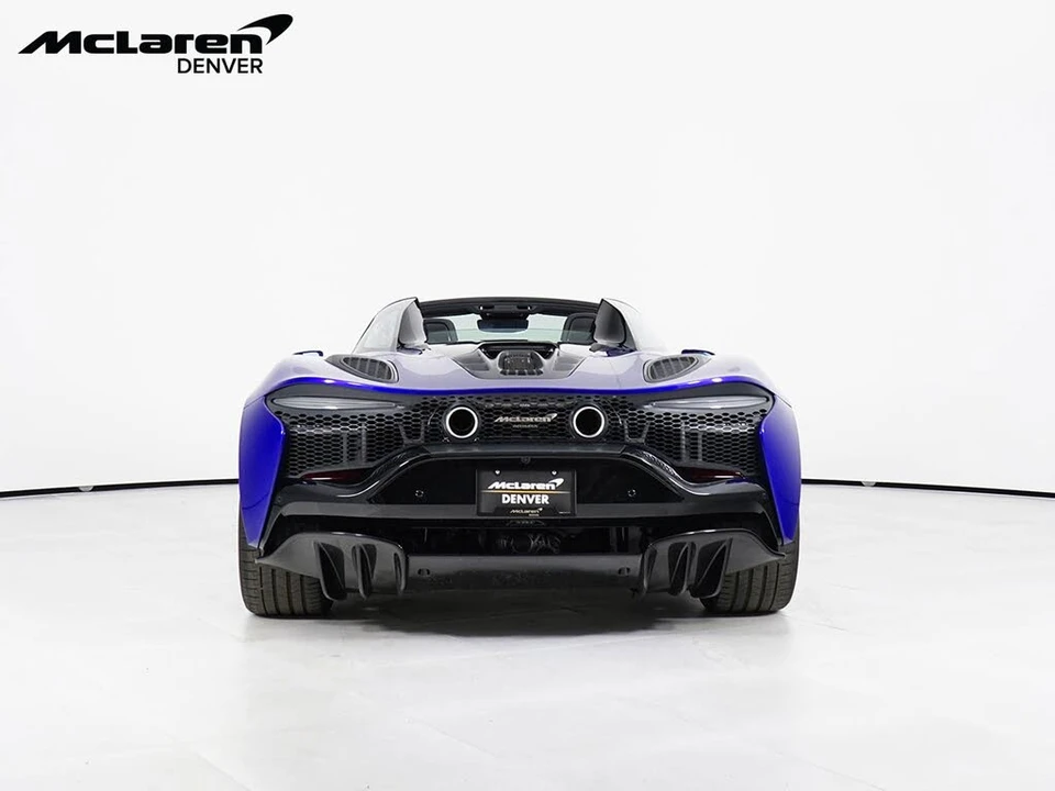 2025 McLaren Artura - Image 7 of 31