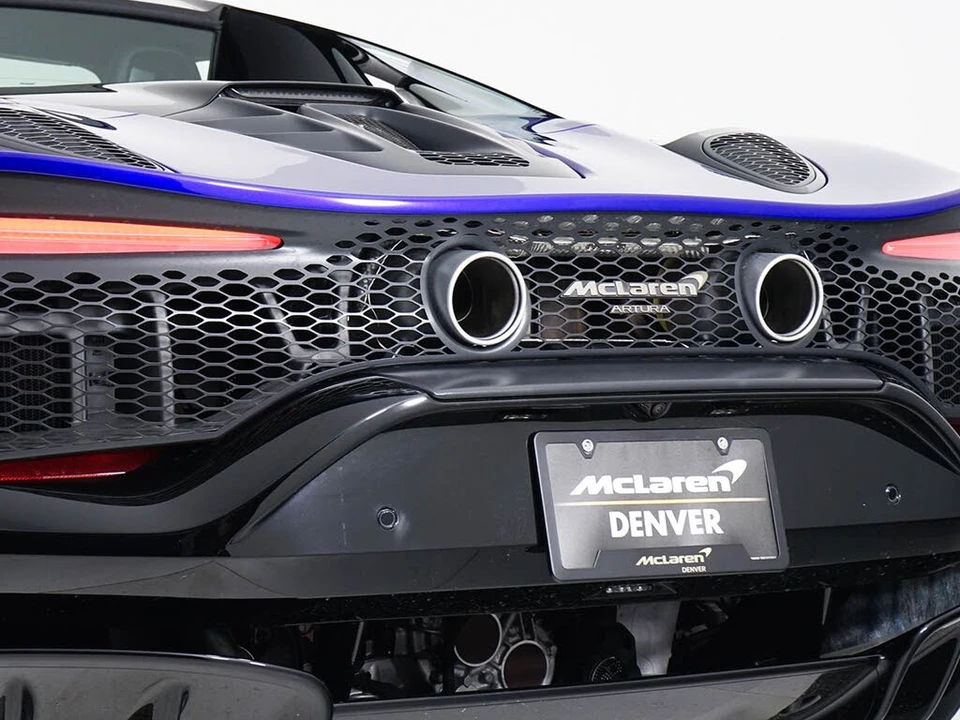 2025 McLaren Artura - Image 21 of 31