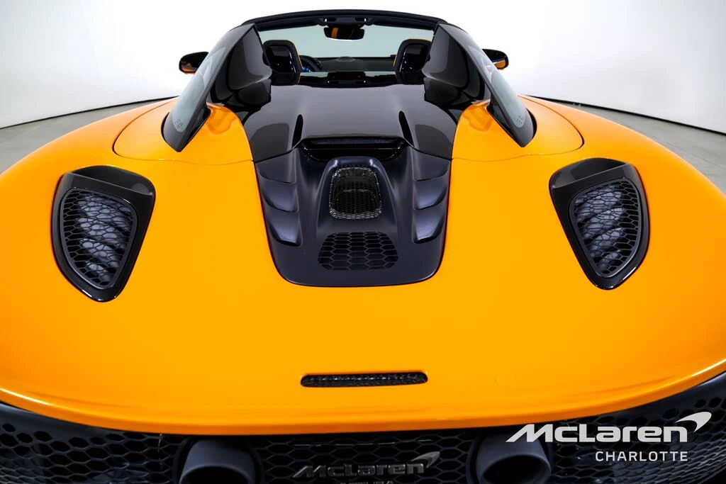 2025 McLaren Artura - Image 23 of 29