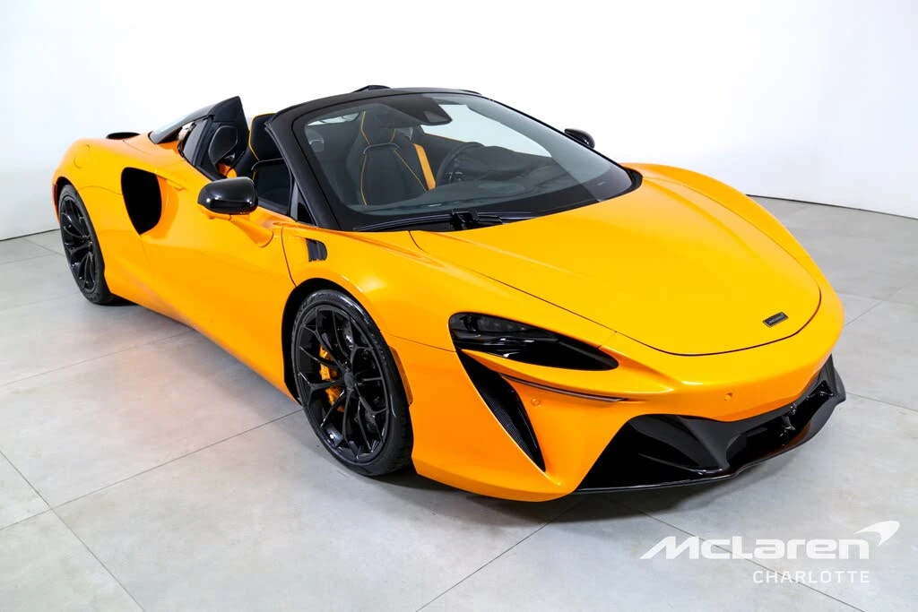 2025 McLaren Artura - Image 4 of 29