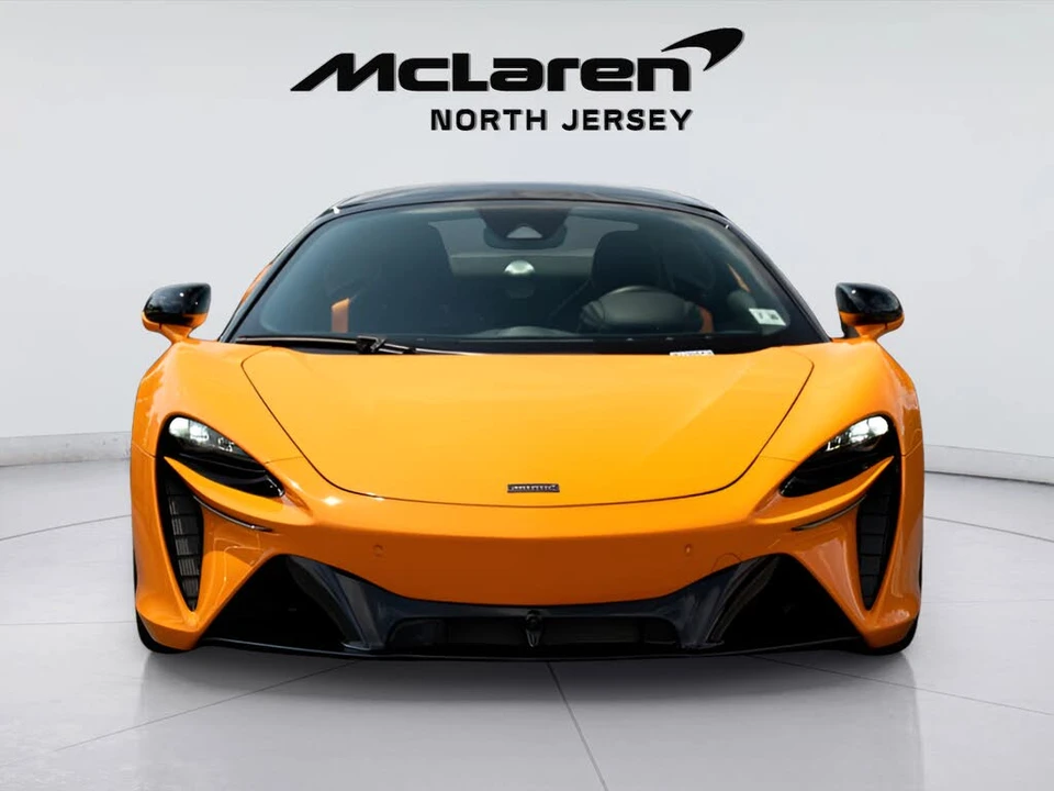 2025 McLaren Artura - Image 6 of 31
