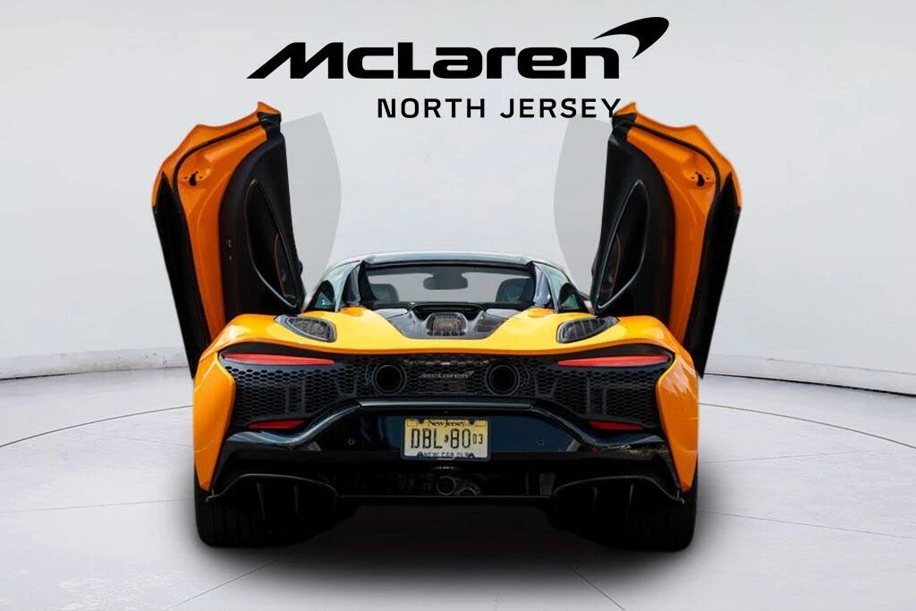 2025 McLaren Artura - Image 24 of 31