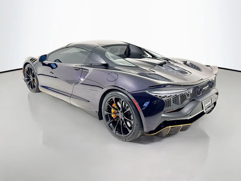 2025 McLaren Artura - Image 5 of 24
